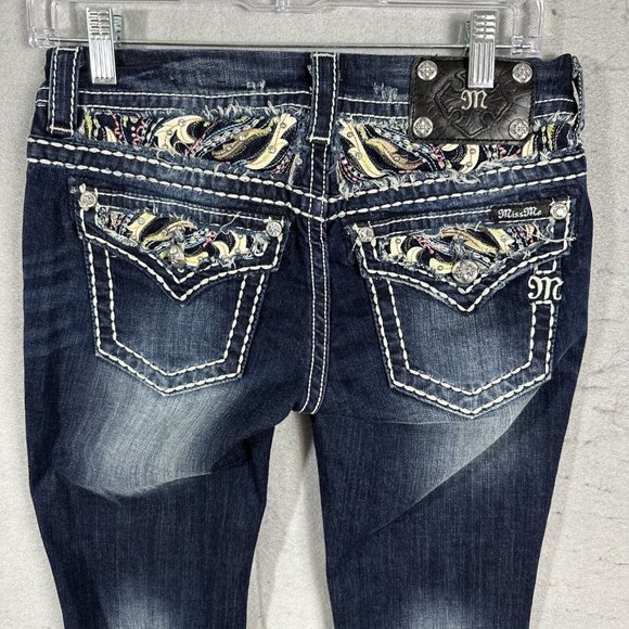 Miss Me Jeans Sz 27 Rhinestone Sequin Signature Crop Leg Blue Embroidered Bling - Picture 9 of 12